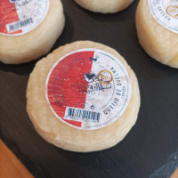 Queijo de ovelha de meia cura de azeitão